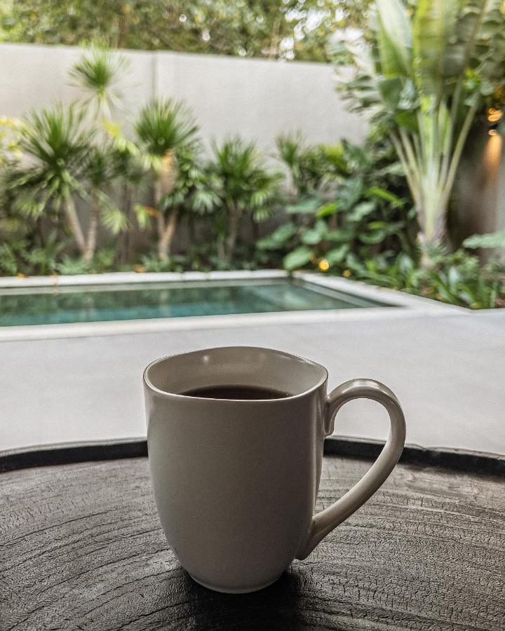 Aloha Villas - Modern Villas With Private Pool And Lush Gardens Kuta  외부 사진